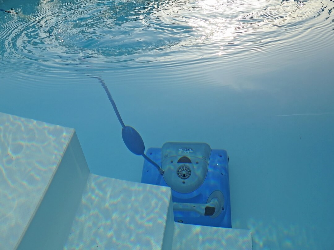 Pool Cleaning Emergency Service
